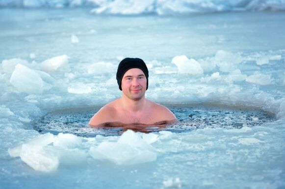 Bathing in the hole as a method of prostatitis prevention